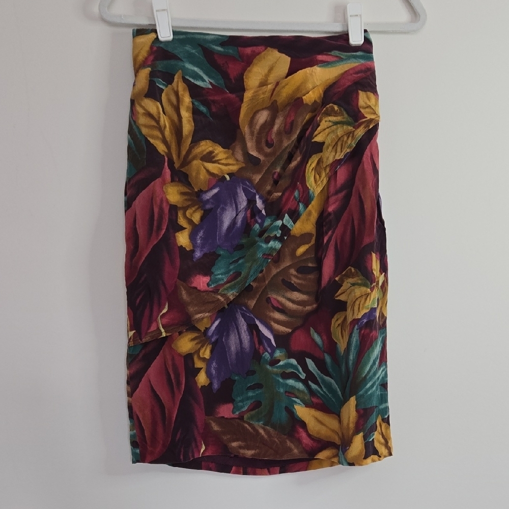 Vintage Ellen Tracy 100% Silk Floral Tropical Pencil Skirt Feminine Colorful